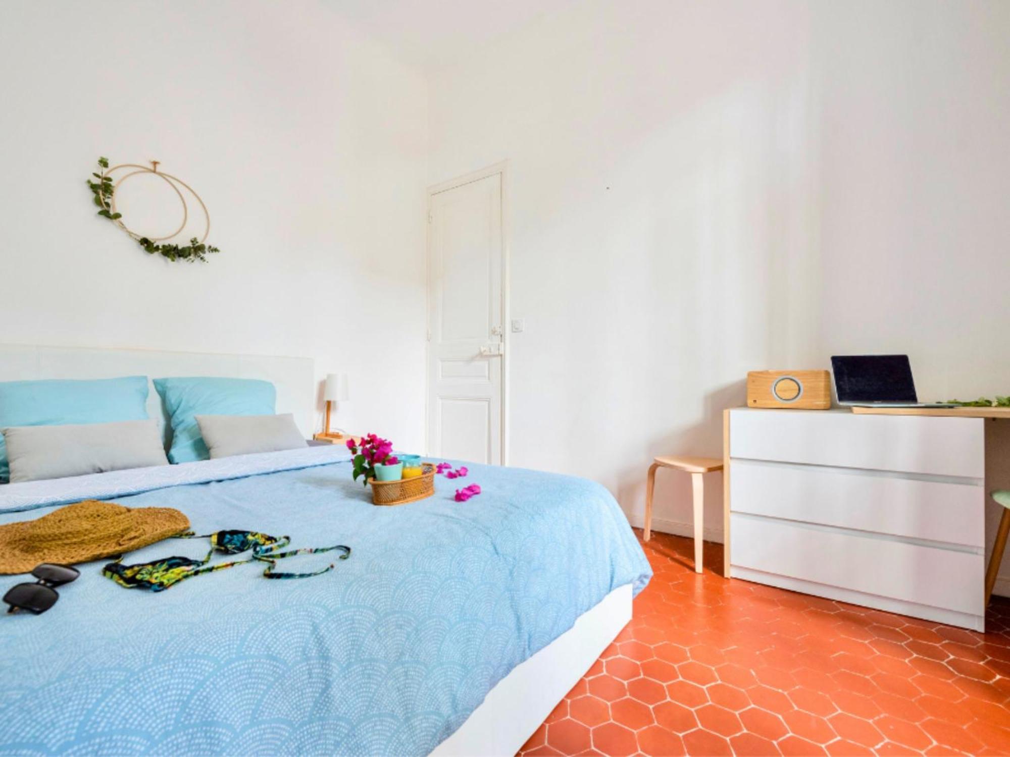 !! OFFRE !! CENTRE VILLE 2 à 6 pers TOUT CONFORT La Seyne-sur-Mer Esterno foto